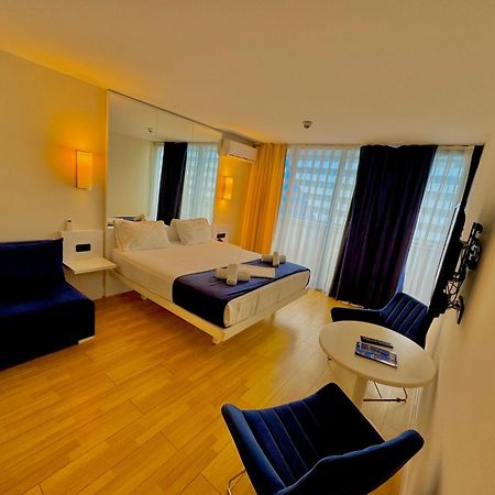 Vip Aparthotel Orbi City Sea View Batumi Exterior foto
